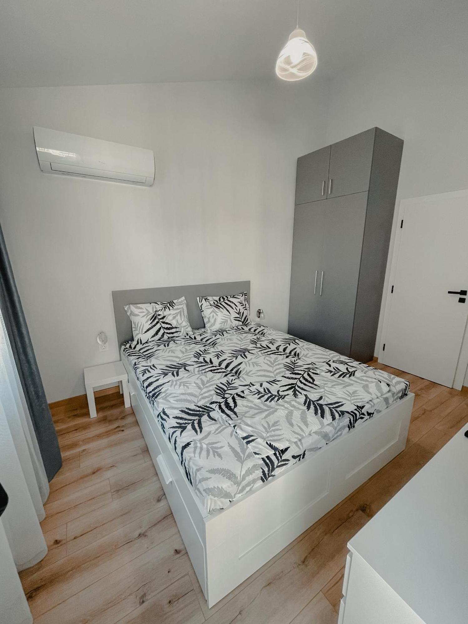 Ferienwohnung Hugo Warna Exterior foto